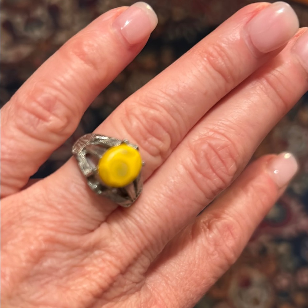 Sarah Coventry Elegant Silver and Yellow Ring